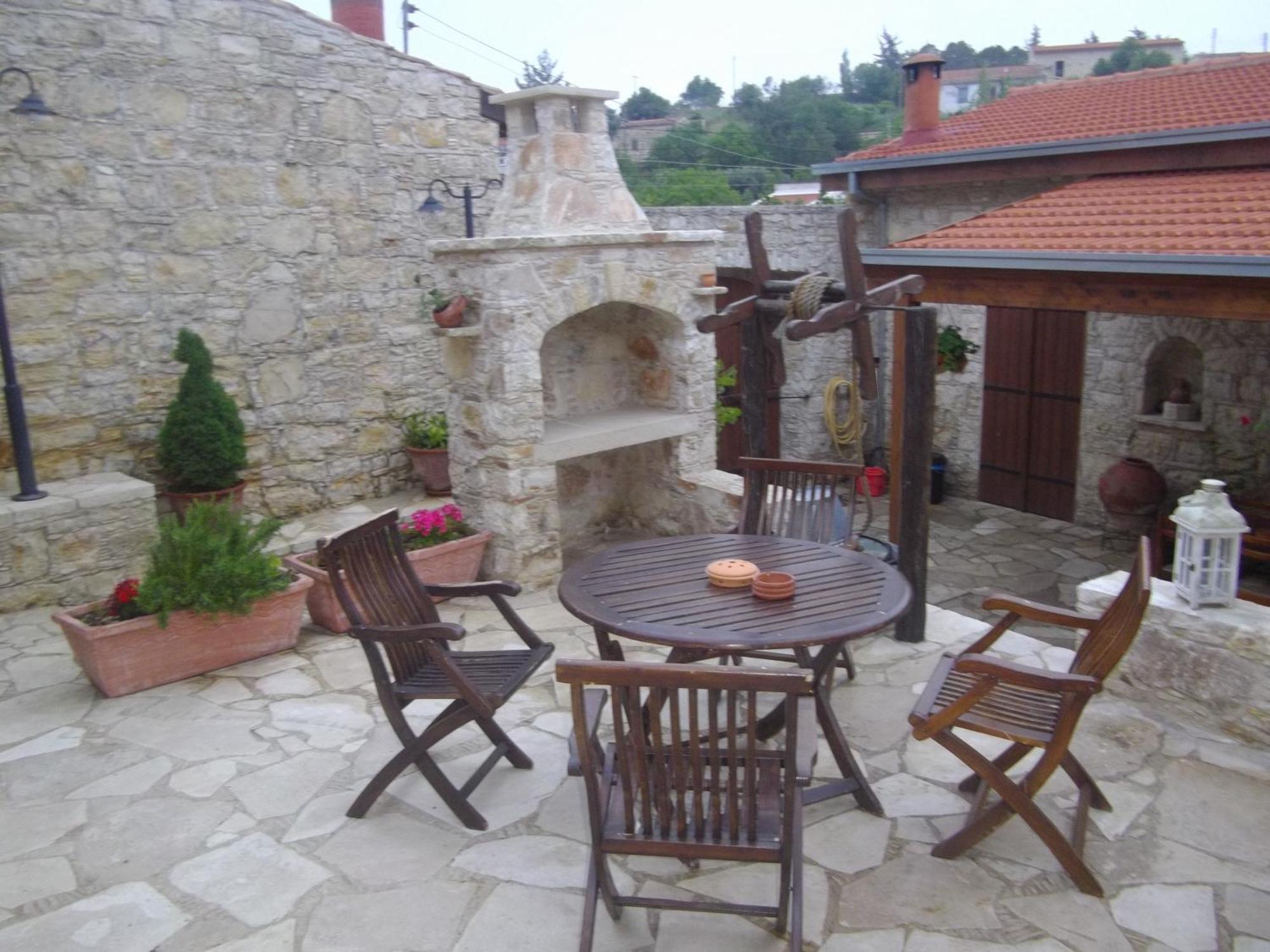 Xenios Cottages Lofou Zimmer foto